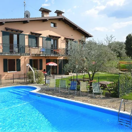 Apartment La Grolla Manerba del Garda
