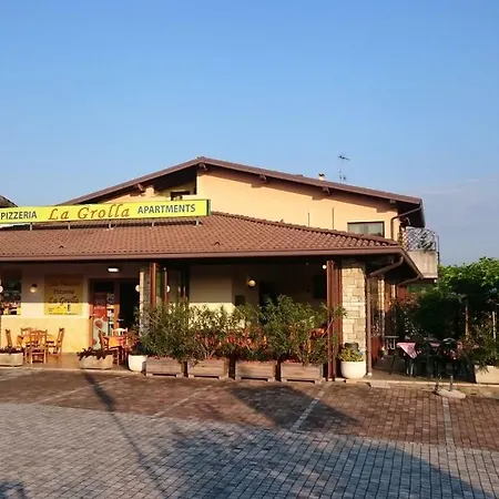 La Grolla Apartment *